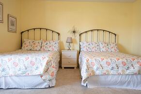 Sandpiper s Perch 1 4 Mile From Beach With Pool