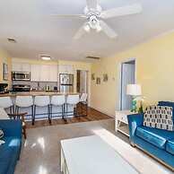 Sandpiper s Perch 1 4 Mile From Beach With Pool