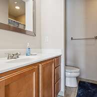 Shore to Please Condo With Pool Views of Beach