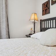 Shore to Please Condo With Pool Views of Beach