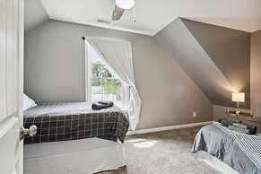 Buckroe Retreat Family Haven Near the Beach