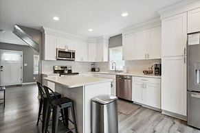 Buckroe Retreat Family Haven Near the Beach