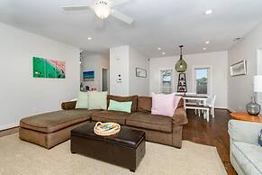 Coral Cottage- min From Beach Park With King bed