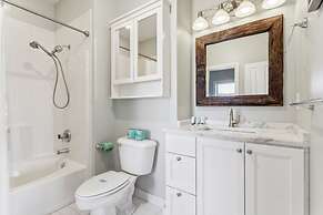 Coral Cottage- min From Beach Park With King bed