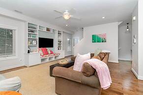 Coral Cottage- min From Beach Park With King bed