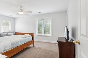 Coral Cottage- min From Beach Park With King bed