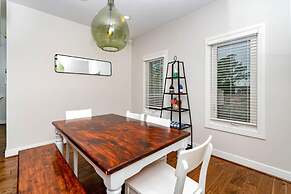 Coral Cottage- min From Beach Park With King bed