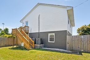 The Graceful Pelican Lakeview w Kayaks and Trail