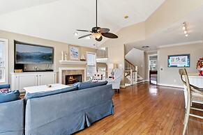 Coastal Escape w Pool Pool Table Walk to Beach