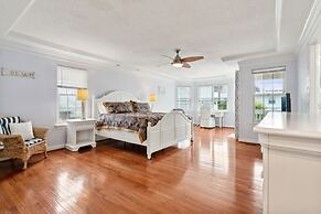 Coastal Escape w Pool Pool Table Walk to Beach