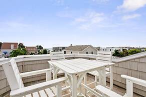 Coastal Escape w Pool Pool Table Walk to Beach