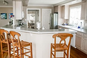 Coastal Escape w Pool Pool Table Walk to Beach