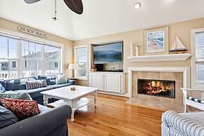 Coastal Escape w Pool Pool Table Walk to Beach