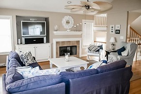 Coastal Escape w Pool Pool Table Walk to Beach