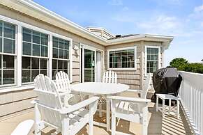 Coastal Escape w Pool Pool Table Walk to Beach