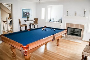 Coastal Escape w Pool Pool Table Walk to Beach