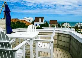 Coastal Escape w Pool Pool Table Walk to Beach
