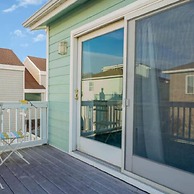 Enjoy Sunny Daze Private Pool Walk to Beach