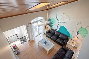 Enjoy Sunny Daze Private Pool Walk to Beach