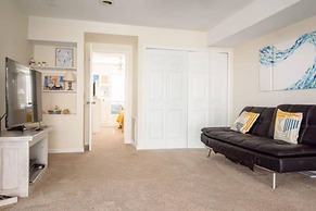 Enjoy Sunny Daze Private Pool Walk to Beach