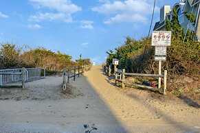 Enjoy Sunny Daze Private Pool Walk to Beach