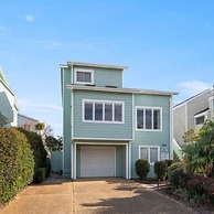 Enjoy Sunny Daze Private Pool Walk to Beach