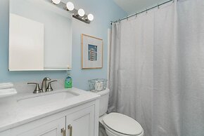 A Beach n Place - Pool Access 1 4 mi From Beach