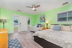 A Beach n Place - Pool Access 1 4 mi From Beach