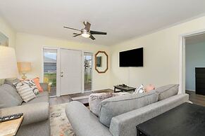 A Beach n Place - Pool Access 1 4 mi From Beach