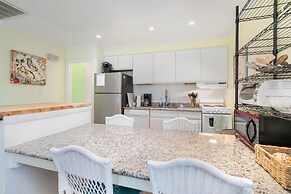 A Beach n Place - Pool Access 1 4 mi From Beach