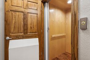 Coastal Destiny - Ocean View Balcony Elevator