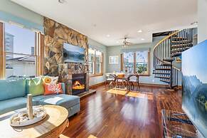 Coastal Destiny - Ocean View Balcony Elevator