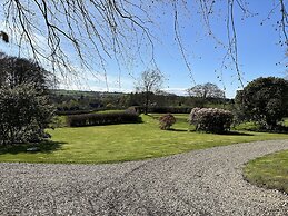 Captivating 5-bed Apartment Near Sion Mills