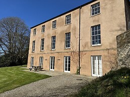 Captivating 5-bed Apartment Near Sion Mills