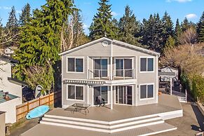 Belfair Beach House in Belfair