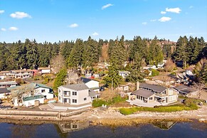 Belfair Beach House in Belfair