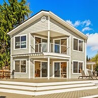 Belfair Beach House in Belfair