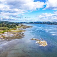 Belfair Beach House in Belfair