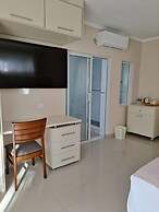 Modernly Furnished Standard Room With Queen bed - 2220