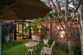 Kamuzi Exquisite Tiny Home Near Airport - 2217