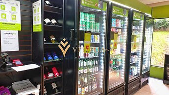 ELEGANCE SUÍTES FREI CANECA