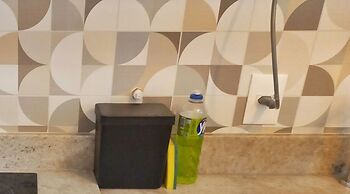 ELEGANCE SUÍTES FREI CANECA