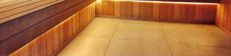 ELEGANCE SUÍTES FREI CANECA