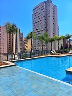 ELEGANCE SUÍTES FREI CANECA