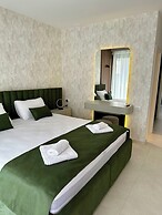 Zados Luxury Residence