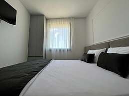 Zados Luxury Residence