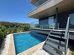 Zados Luxury Residence