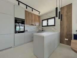 Zados Luxury Residence