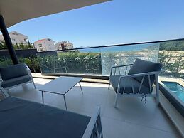 Zados Luxury Residence