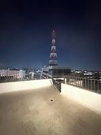 Cozy and Tranquil Rooftop Near Al Services 23